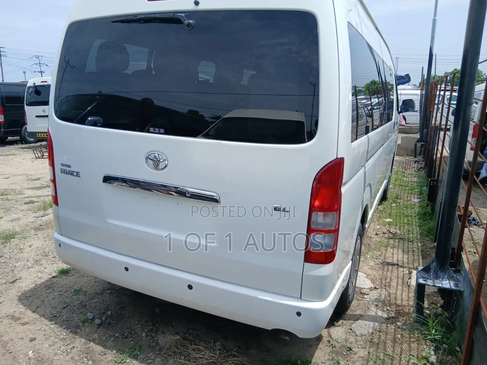 Toyota HiAce 2012 White