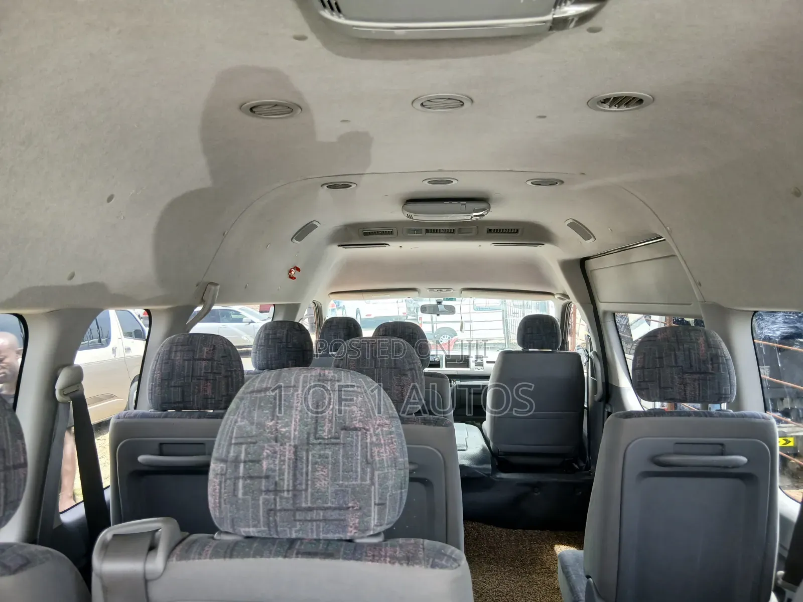 Toyota HiAce 2012 White