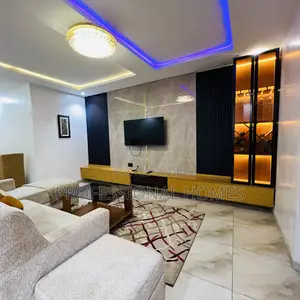 Modern 2 Bedroom Apartment 24/7 PWR 10min to Airport Ajao Estate