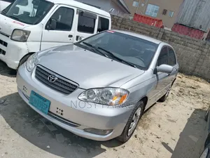 Toyota Corolla Sedan 2005 Silver