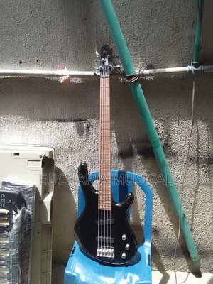 Cort 24-Fret Bass Guitar – Clean Tone Stage Ready Instrument