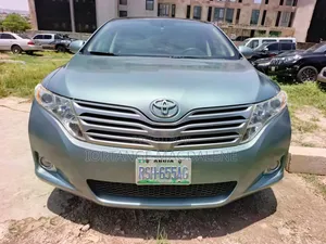 Toyota Venza 2010 Green