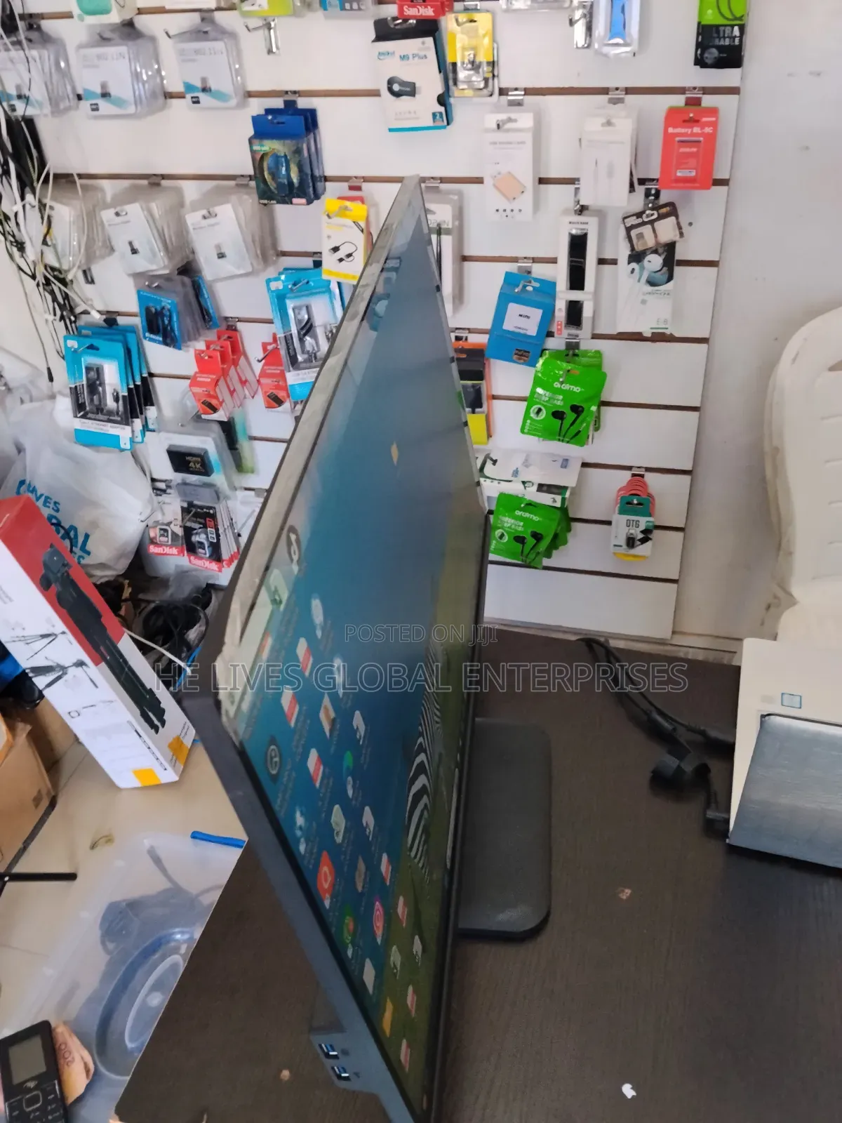 27" Amazon Basics Frameless Monitor