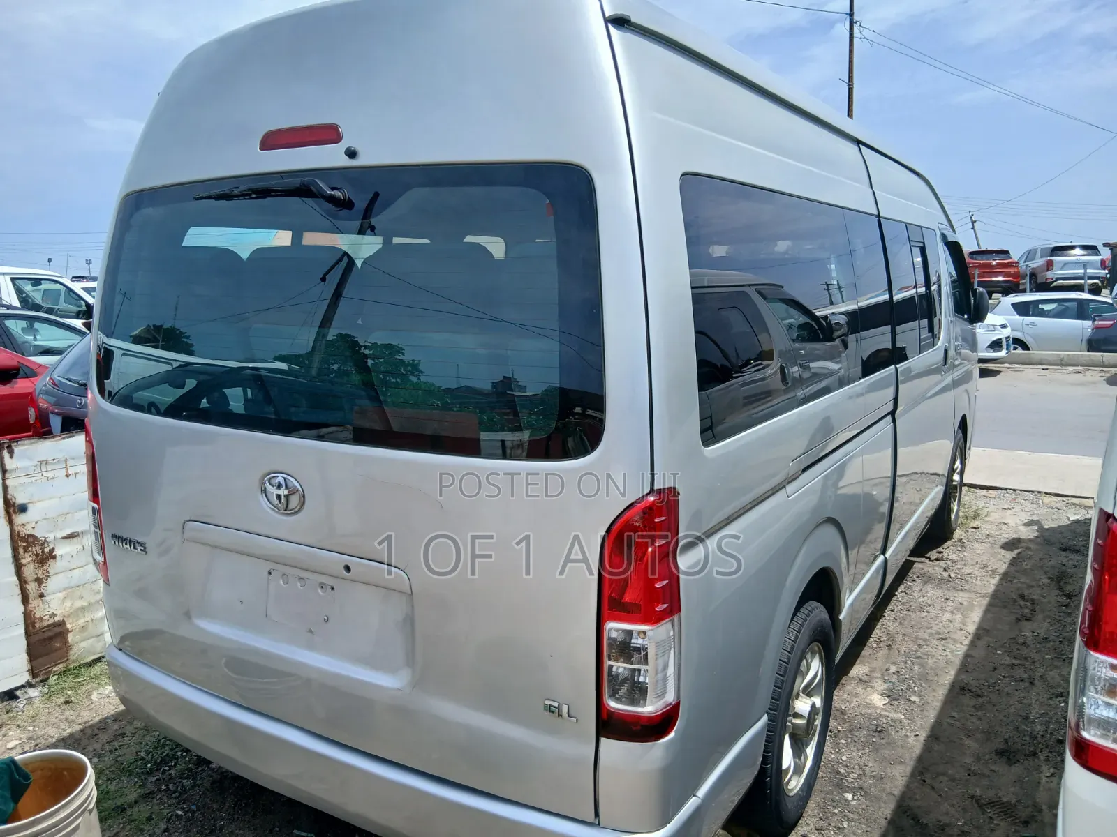 Toyota HiAce 2010 Silver