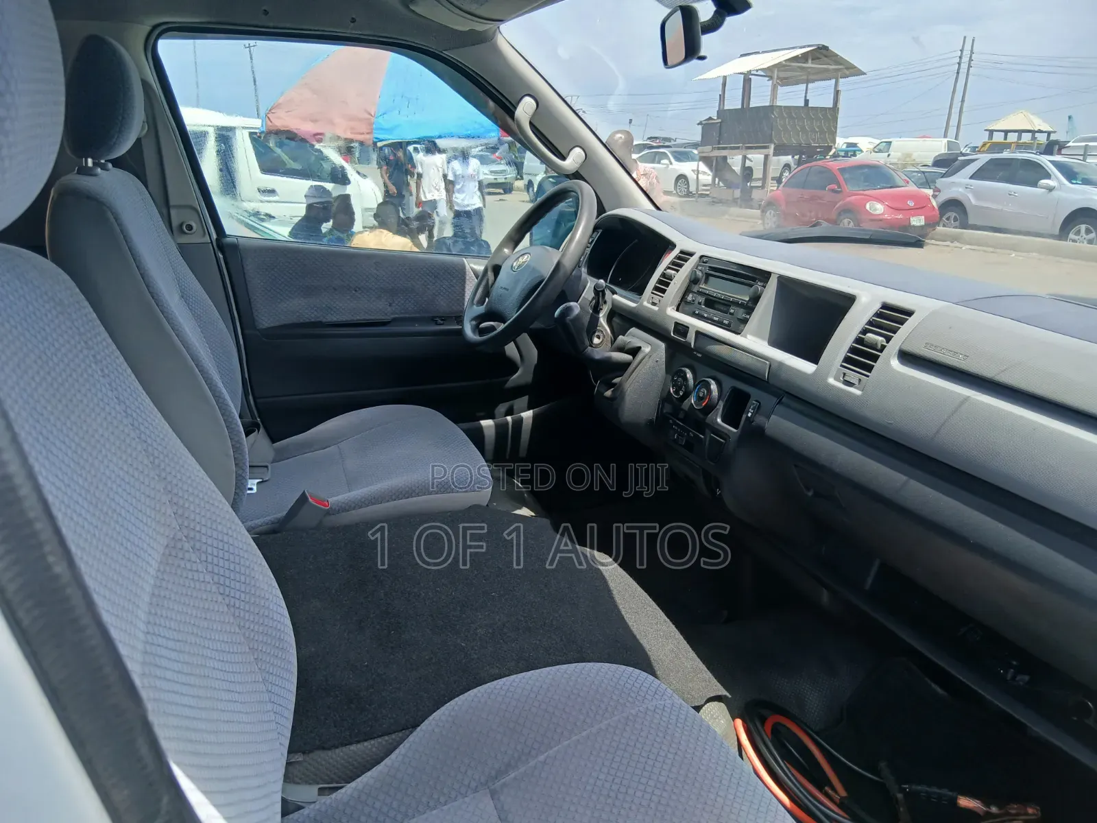Toyota HiAce 2010 Silver