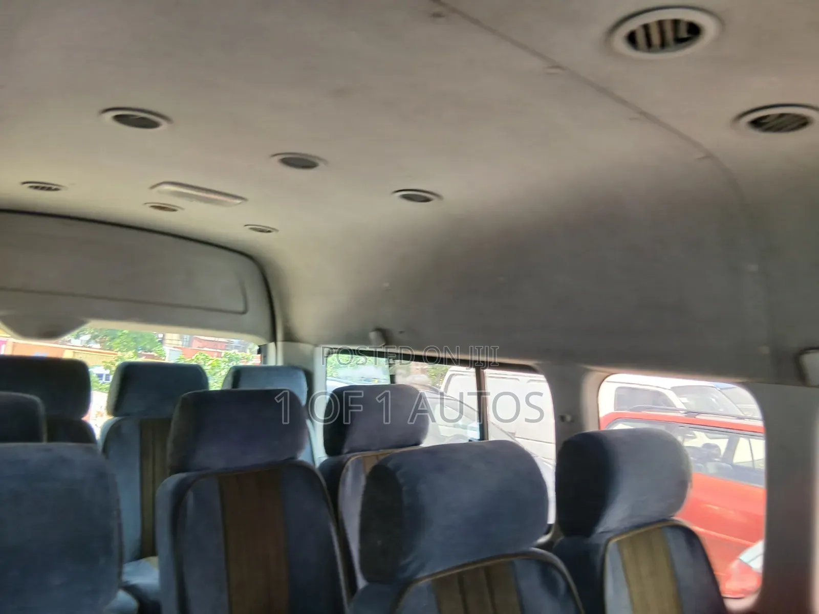 Toyota HiAce 2010 Silver