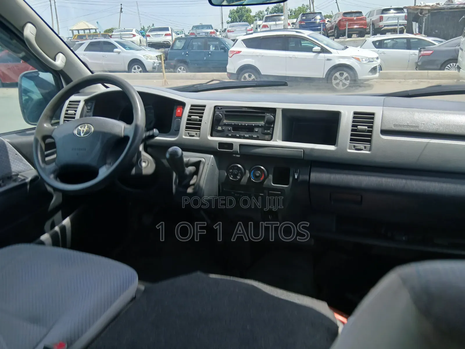 Toyota HiAce 2010 Silver