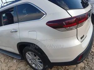 Toyota Highlander 2019 White