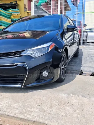 Toyota Corolla S Premium 4dr Sedan (1.8L 4cyl CVT) 2015