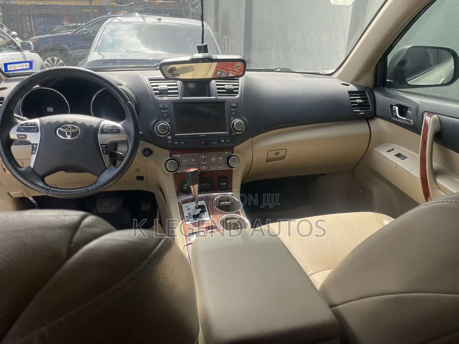 Toyota Highlander Limited 2012 White