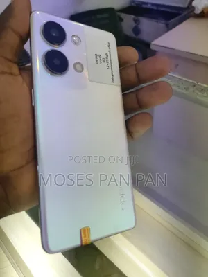 Oppo Reno9 256 GB Gold