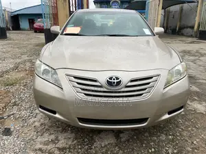 Toyota Camry 2008 Gold