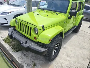 Jeep Wrangler Sahara 2dr SUV 4WD (3.6L 6cyl 6M) 2014 Ivory