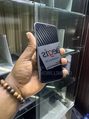 Apple iPhone 11 64 GB Black