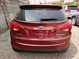 Hyundai Tucson 2013 Red