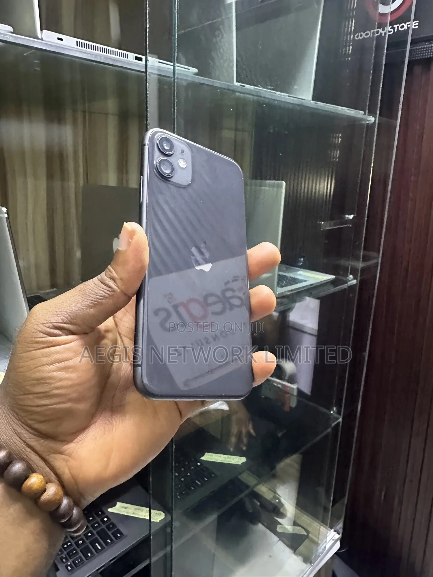Apple iPhone 11 64 GB Black
