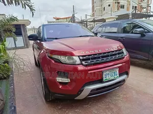 Land Rover Range Rover Evoque Pure AWD 5-Door 2013 Red