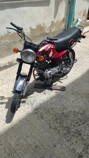 Bajaj Boxer 2024 Red