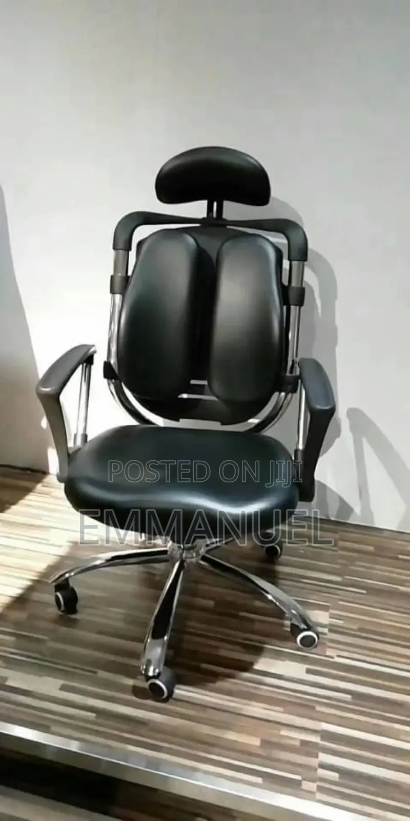 Kidney Chair