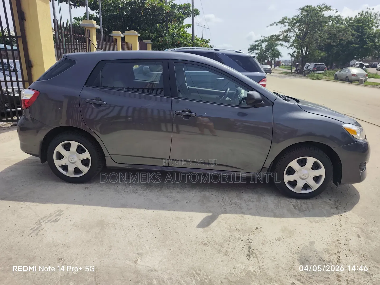 Toyota Matrix 2011 Gray