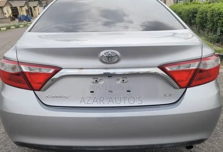 Toyota Camry 2016