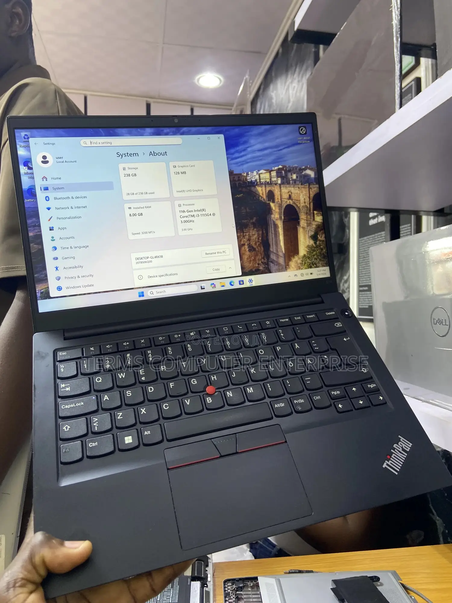Laptop Lenovo ThinkPad E14 Gen 2 8GB Intel Core i3 SSD 256GB
