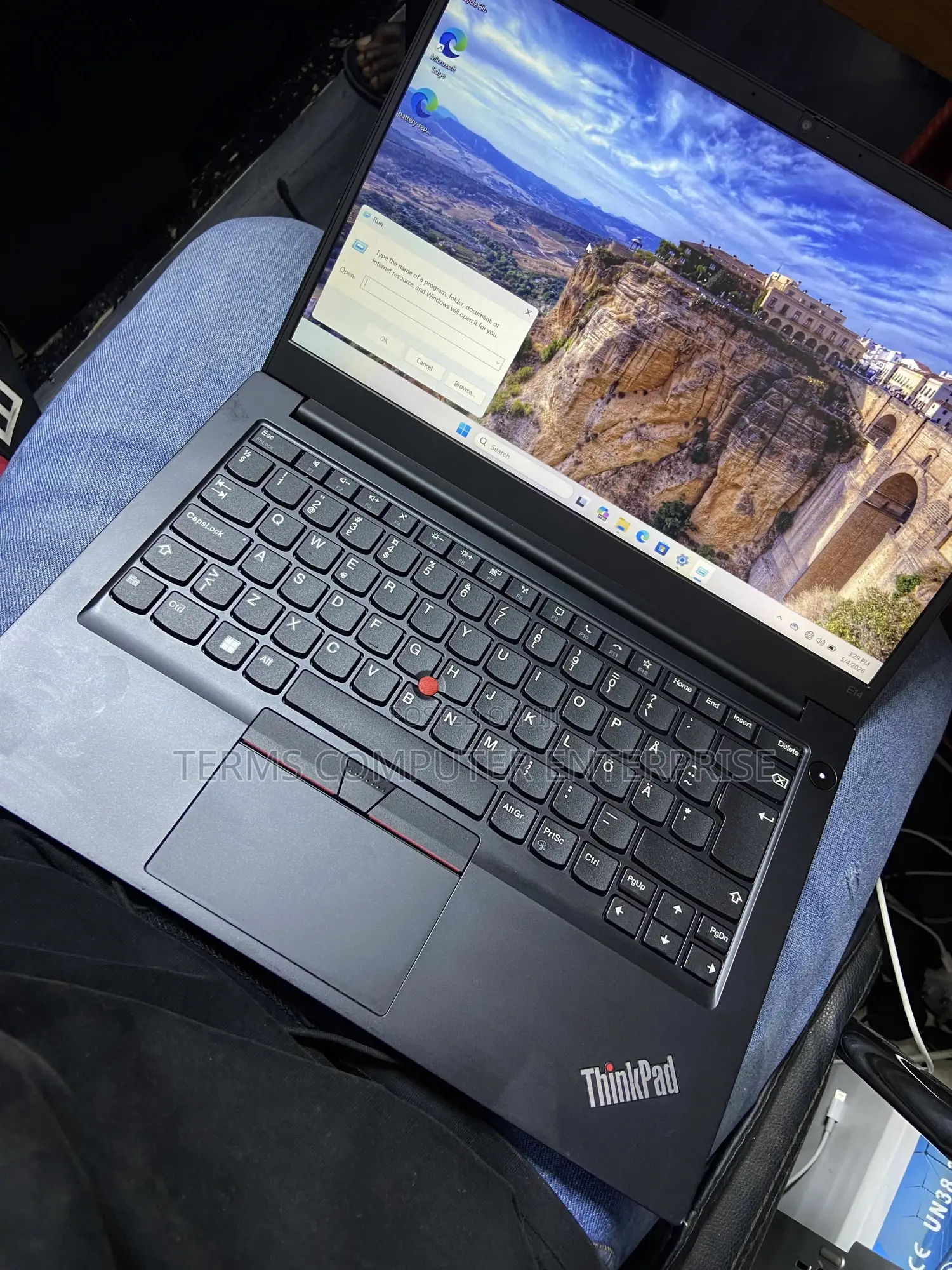 Laptop Lenovo ThinkPad E14 Gen 2 8GB Intel Core i3 SSD 256GB
