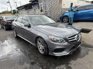 Mercedes-Benz E350 Base 4Matic Sedan AWD (3.5L 6cyl 7A) 2016 Gray
