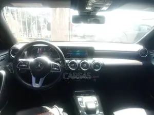 Mercedes-Benz 220 2019 Red