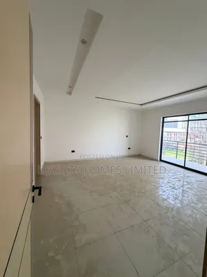 4bdrm Maisonette in Lekki Phase 1 for rent