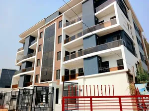 4bdrm House in Lekki Phase 1 for rent
