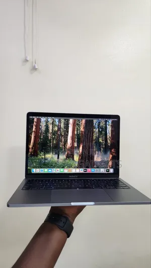 Laptop Apple MacBook Pro 2020 16GB Intel Core i5 SSD 512GB