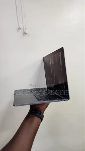 Laptop Apple MacBook Pro 2020 16GB Intel Core i5 SSD 512GB