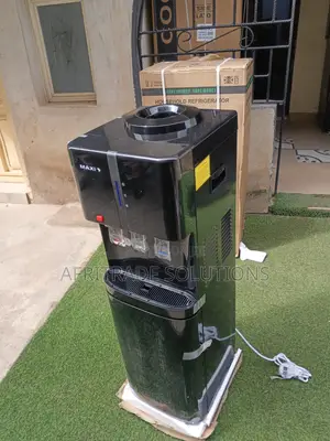 Maxi Water Dispenser Yl2382s-B Low Power Use