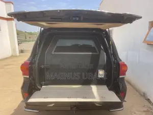 Toyota Land Cruiser 4.5 V8 VXR 2015 Black