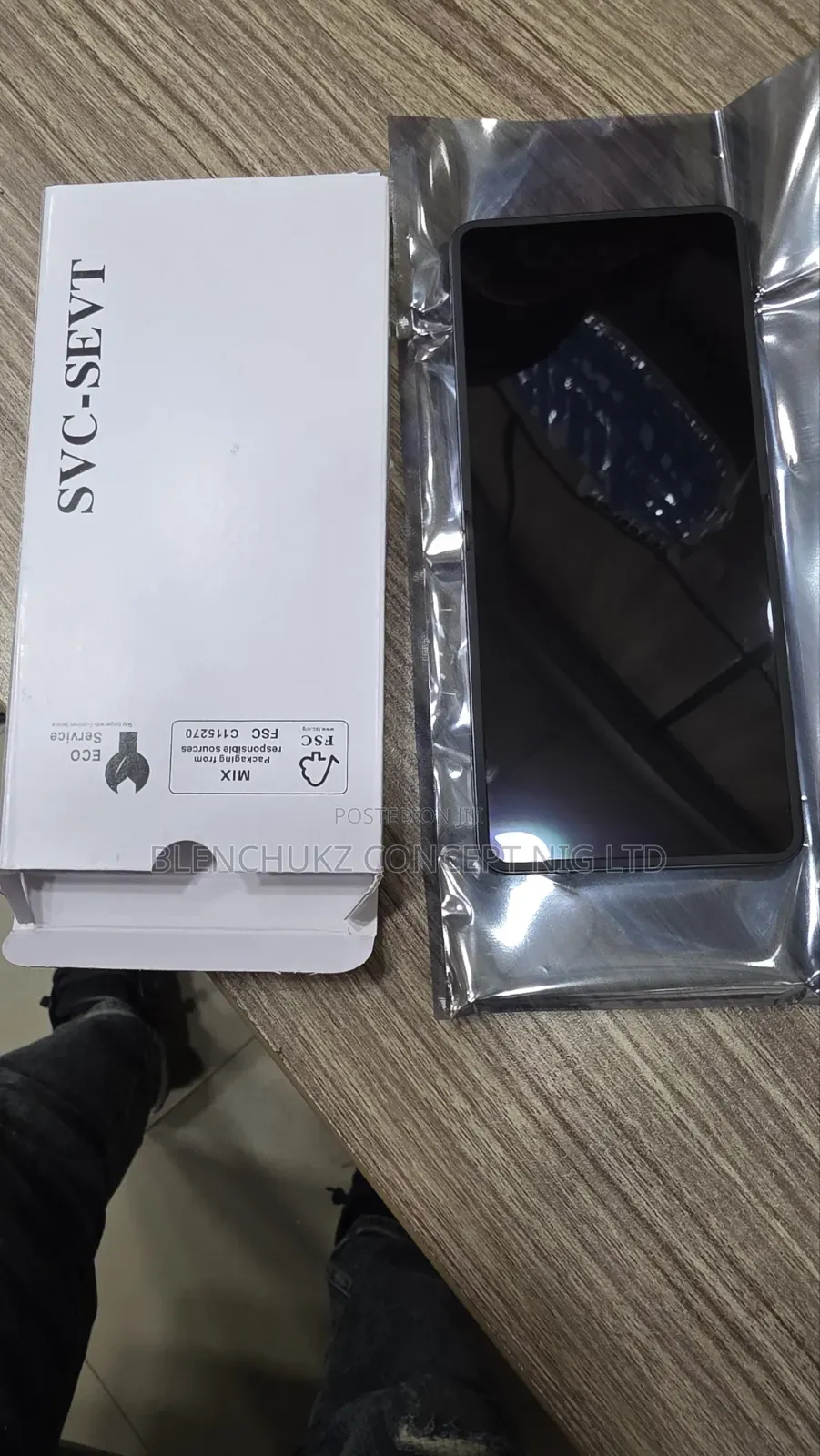 Samsung Flip 7 Amoled Screen