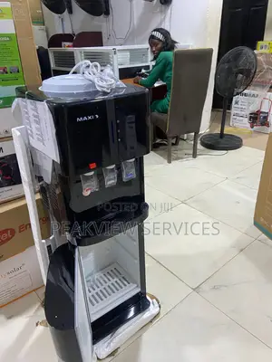 Yl2382s-B Modern Floor Water Dispenser