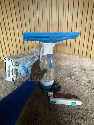 Tower Cordless Window Cleaner