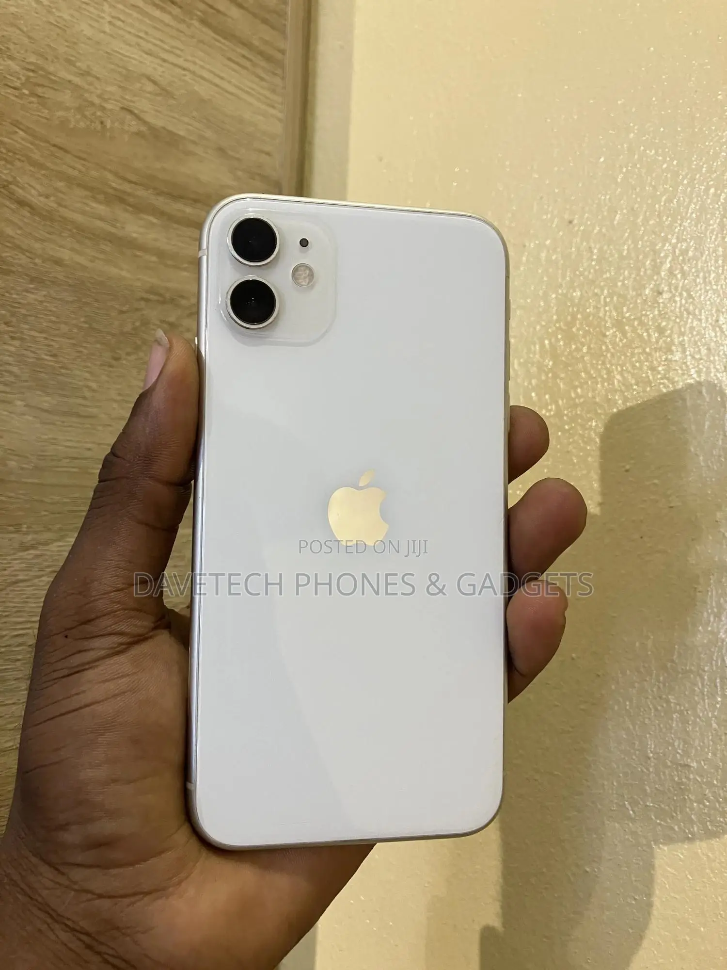 Apple iPhone 11 64 GB White