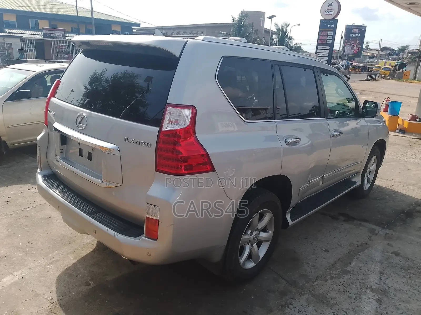 Lexus GX 2010 Silver