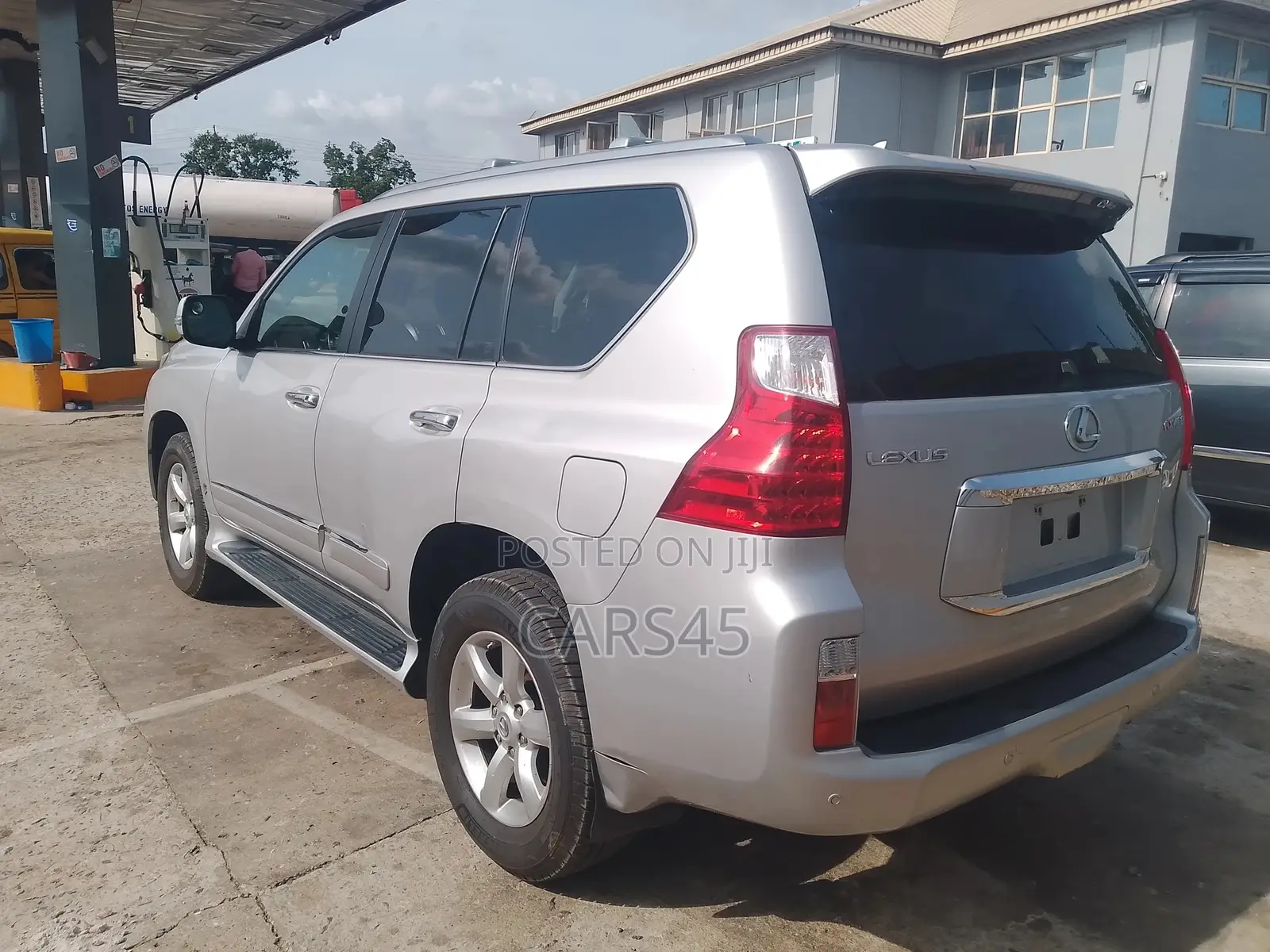 Lexus GX 2010 Silver