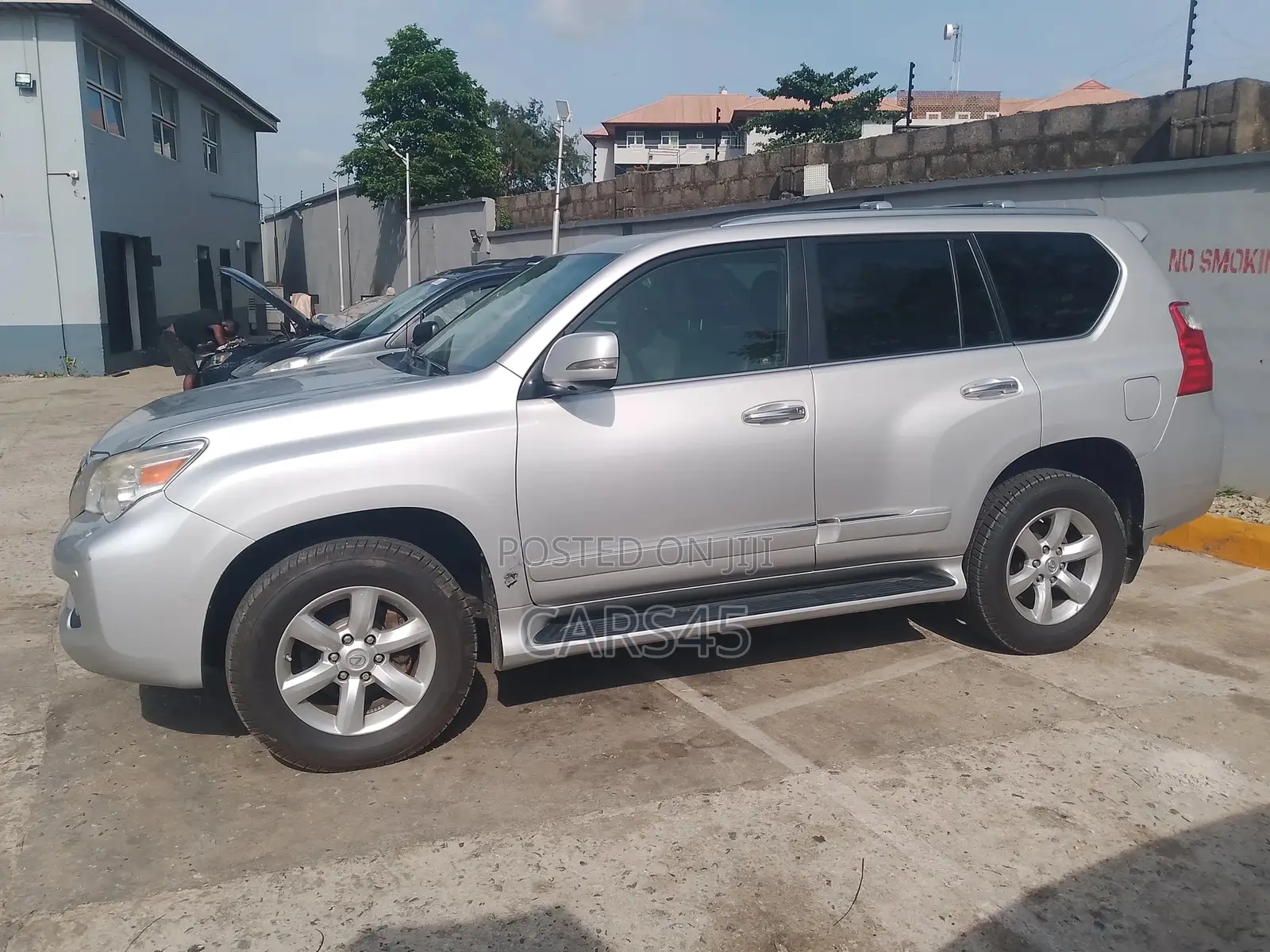 Lexus GX 2010 Silver