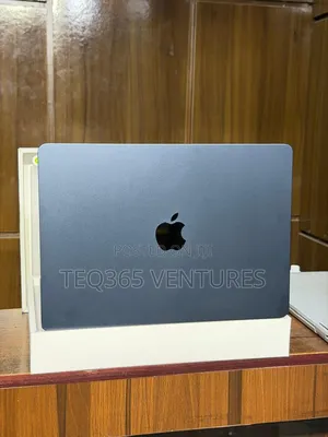 New Laptop Apple MacBook Air 2025 M4 13-inch 16GB Apple M4 SSD 256GB