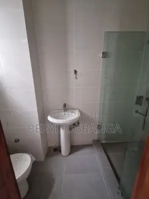 5bdrm Duplex in Ahmadu Bello Way for sale