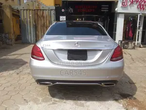Mercedes-Benz C300 2015 Silver