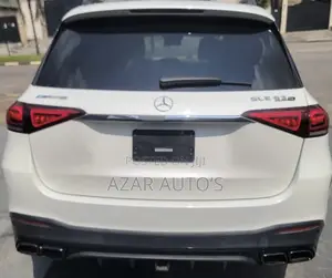 Mercedes-Benz GLE-Class 2021 White