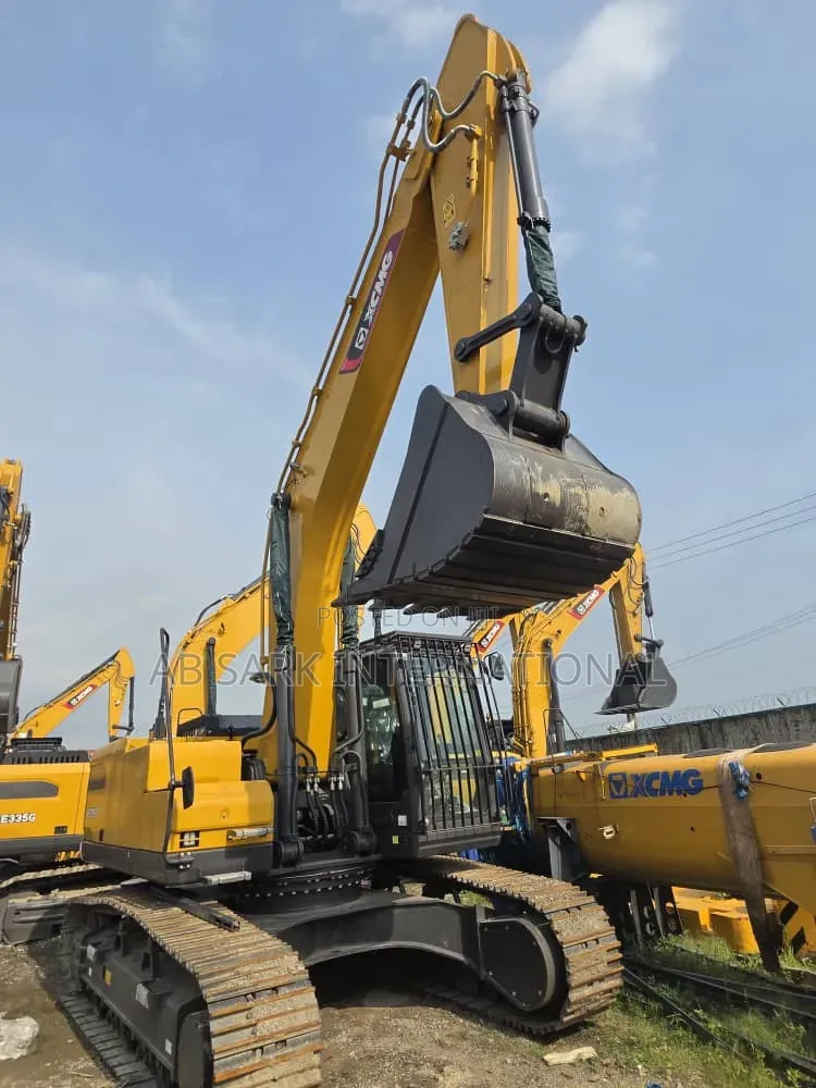 XCMG Xe335g 33ton Excavator