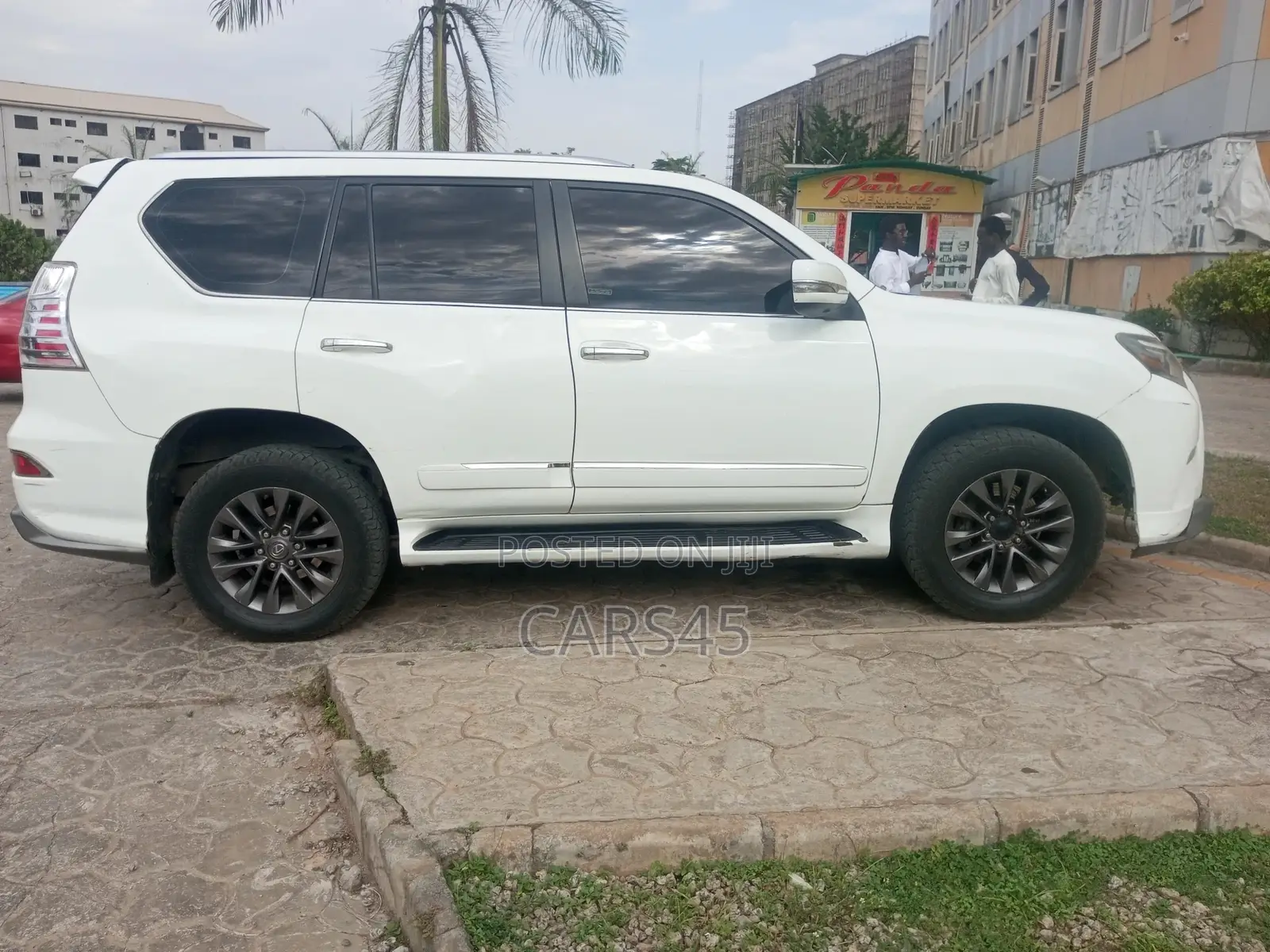 Lexus GX 2018 White