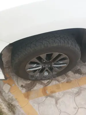 Lexus GX 2018 White