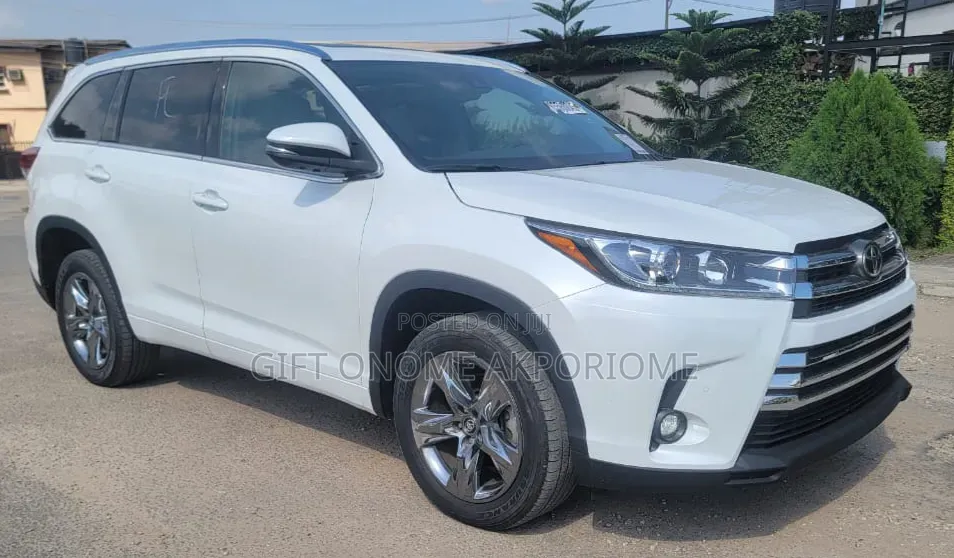 Toyota Highlander Limited 2019 White